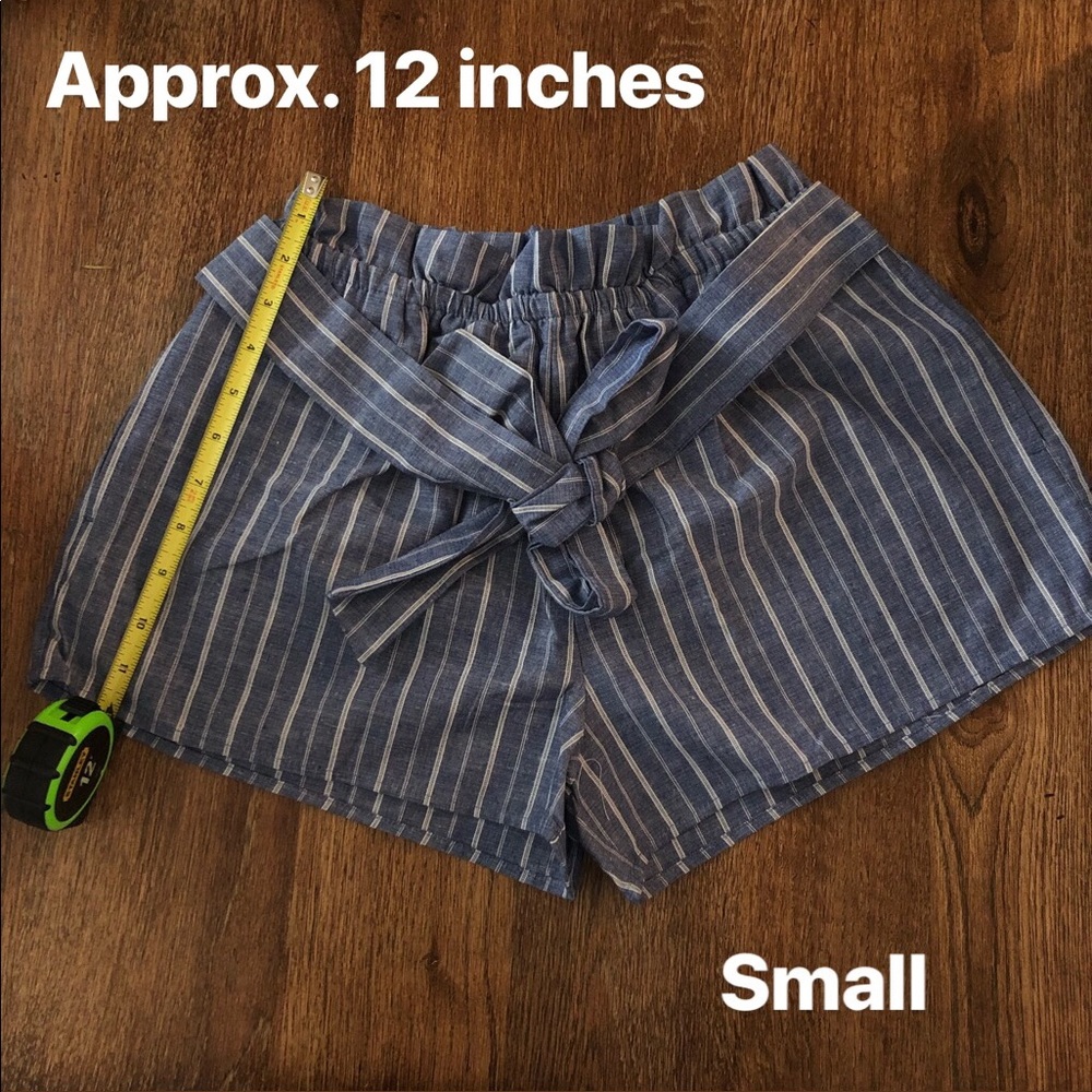 🎉HP🎉 Striped Paper Bag Shorts - Picture 8 of 8
